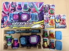 【2作品セット】仮面ライダーリバイス ＆ ビルド 変身ベルト ＋ アイテム多数