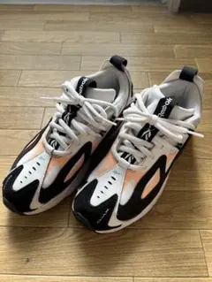 Reebok スニーカー ホワイト/ブラック/オレンジ