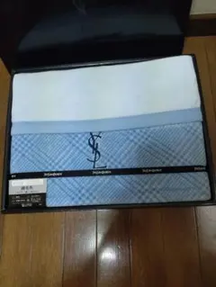 お値下げ！VALENTINO 毛布 140cm X 200cm - メルカリ