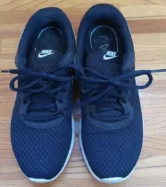 Nike ブラック ランニングシューズ