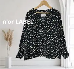 n'or LABEL　ノアールレーベル　花柄　ブラウス　長袖のサムネイル