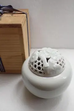 未使用品 白林窯 白磁香炉 香爐 赤松白斎 三足 共箱 陶器製 E2-A