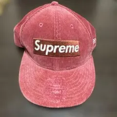 Supreme×NEWERAコーデュロイキャップ