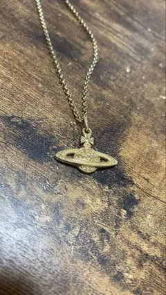 土星モチーフ ネックレス ゴールドメッキ Vivienne Westwood