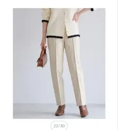 アイボリー スラックス 丈短め