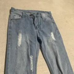 ライトブルー ストレートデニム ダメージ加工