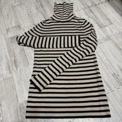 UNIQLO 黒白ストライプ タートルネック Lサイズ