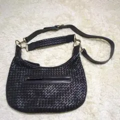 美品 エスティーヌ イントレチャート 本革 2WAY ショルダーバッグ 黒のサムネイル