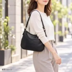 美品✨ダコタ Dakota 本革ワンショルダーバッグ 黒 肩掛け ロゴ刻印