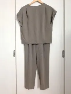UNTITLED 新品タグ付 オールインワン ワイドパンツ 0 コンビネゾン