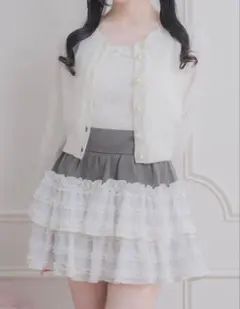 pium ピウム フリルレースミニスカート グレー・ホワイト