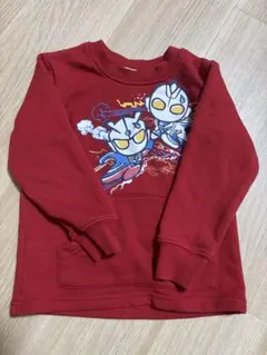 ウルトラマンキャラクター 赤 トレーナー　110