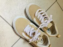 2回のみの使用　バンズ　キッズ　ベージュ