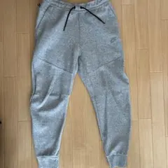 nike テックフリース