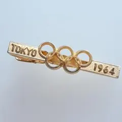 1964年東京オリンピック記念ピンバッジ（日の丸） - メルカリ
