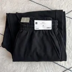 GU 黒 スウェットバレルアンクルパンツ M