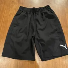 PUMA ハーフパンツ　ブラック　140サイズ　美品