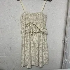 フラワー刺繍 ベージュ ミニワンピース