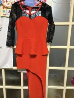 レース長袖ペプラム赤ドレス