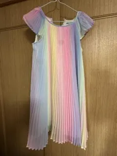 H&M グラデーションプリーツワンピース 140