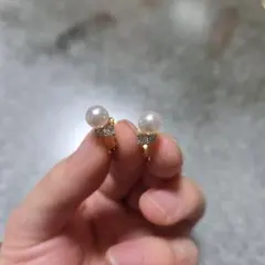 パールとクリスタルのクリップ式イヤリング