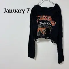 January 7 クラシックカー グラフィックTシャツ クロップド丈