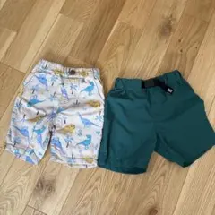 恐竜柄半ズボンと緑色ハーフパンツセット