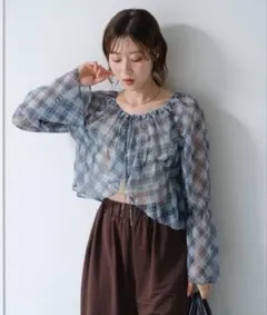 Kastane カスタネ シャーリングシアーブラウスのサムネイル
