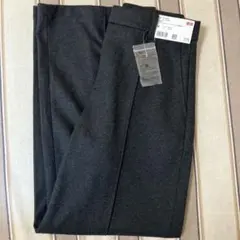 グレー ワイドパンツ