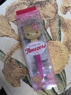 Hello Kitty シリコンキャップ付き ツイーザー 毛抜きのサムネイル