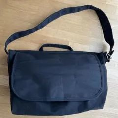 TEMBEA メッセンジャーバッグのサムネイル