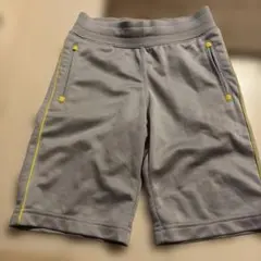 ユニクロ⭐︎スポーツパンツ　短パン