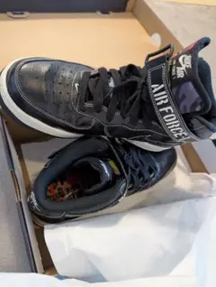 【値下げ】NIKE AIR FORCE 1 MID 07 LV8　28.5cm