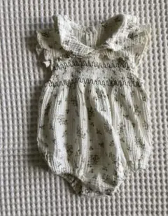 ガーゼ丸襟小花柄ロンパース60-70cm