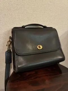 COACH ブラックレザー ショルダーバッグ
