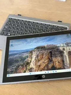 美品 着脱式キーボード付 2in1 タブレットPC HP x2 210 g1のサムネイル