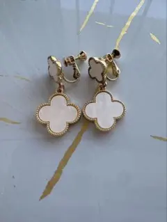 Item thumbnail for item f0a4866b-0503-432a-aaa7-796d1b3b26b7