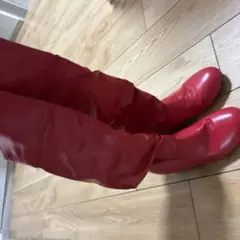 レッド ロングブーツ ルーズフィットのサムネイル