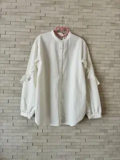 GU フリルシャツ Mサイズ