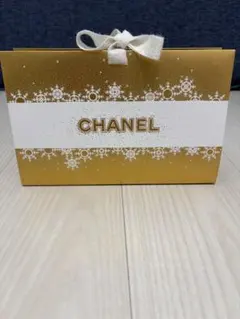 シャネル　ホリデーギフト袋