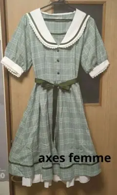 axes femme POETIQUE　 チェックセーラーフリルワンピース　М