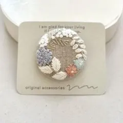 Item thumbnail for item f4b886aa-0a71-40ef-b09c-d06fc8258e3e