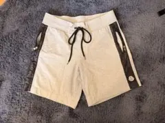 MONCLER ショートパンツ グレー