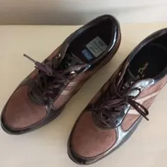 Item thumbnail for item baf68ecb-e85c-4ba6-bf42-0d2ba5bacc7f