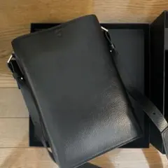 【完売品】+J ユニクロ×ジルサンダー レザーショルダーバッグ ブラックのサムネイル