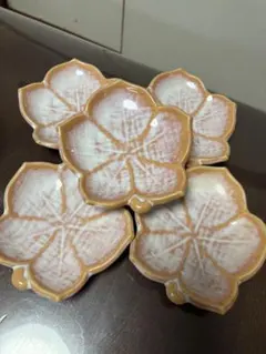 桜の花びら型陶器皿 5枚セット
