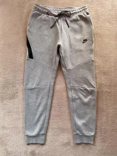 希少　NIKEナイキテックフリースパンツ　Ｌサイズ