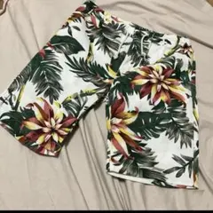 美品OUTDOOR PRODUCTS ボタニカル柄 ショートパンツメンズMのサムネイル