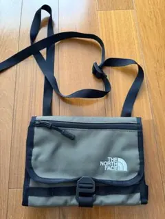 THE NORTH FACE サコッシュのサムネイル