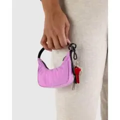 【BAGGU】クレセントバッグチャーム　ポエニー　ライトパープルピンク